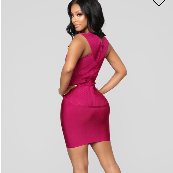 Dress - Picture 5 of 5